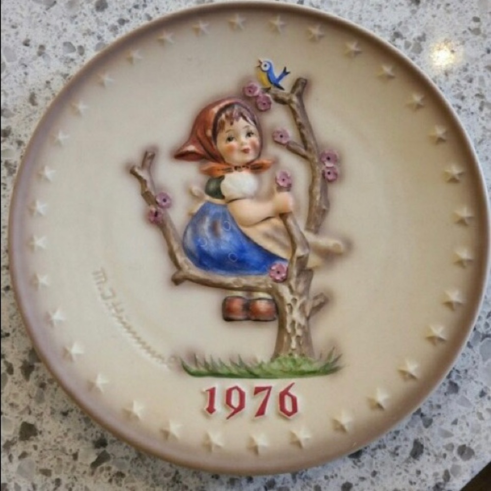 1976 Hummel Plate